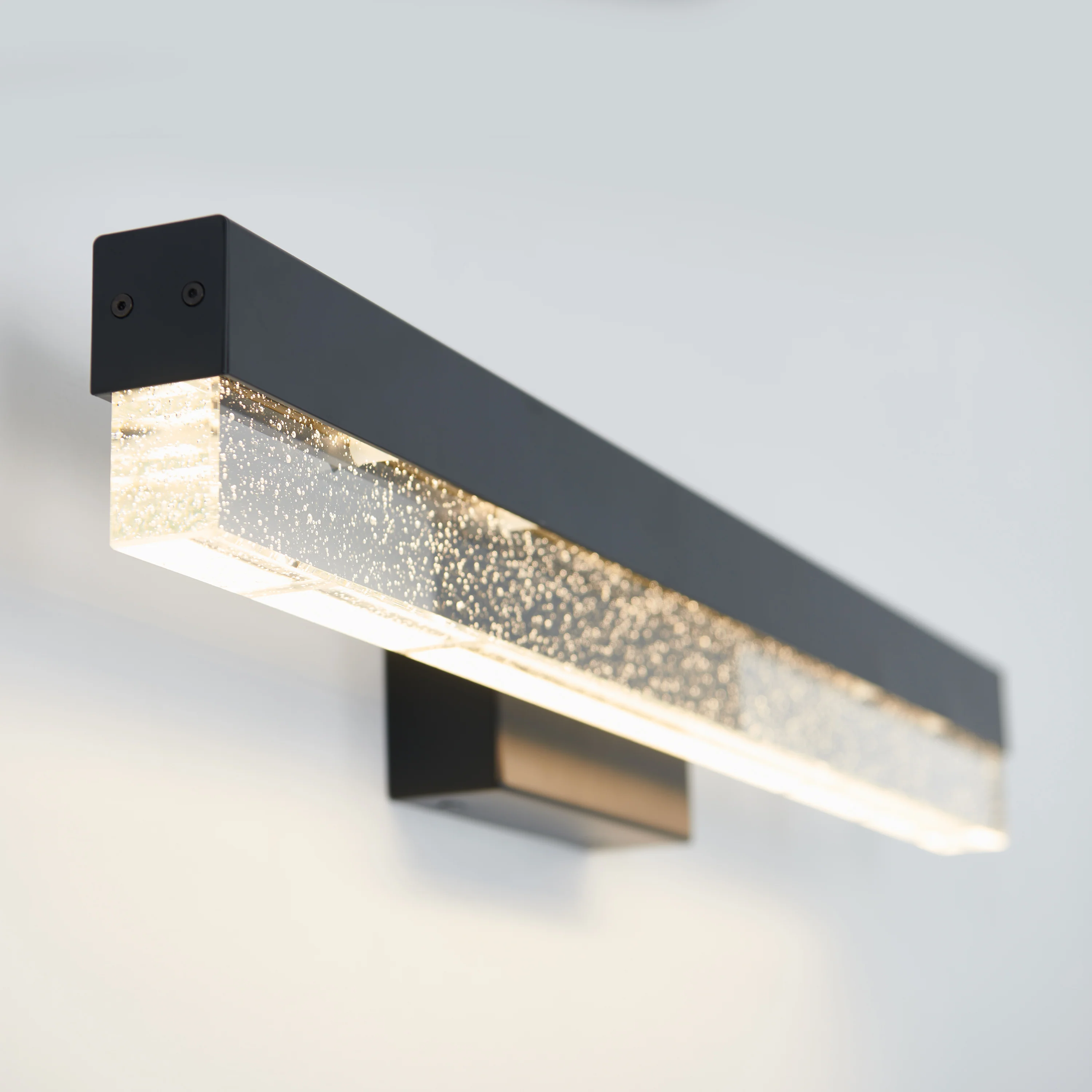 Bubble Bar modern LED bathroom vanity light - Image 4