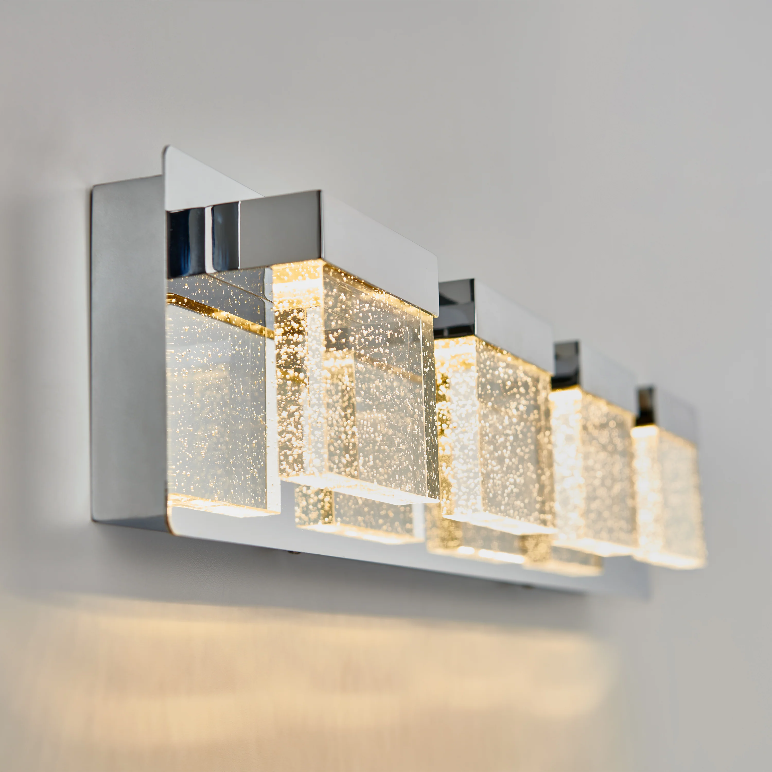 Bubble Cube 4-light LED bathroom vanity light - Image 3