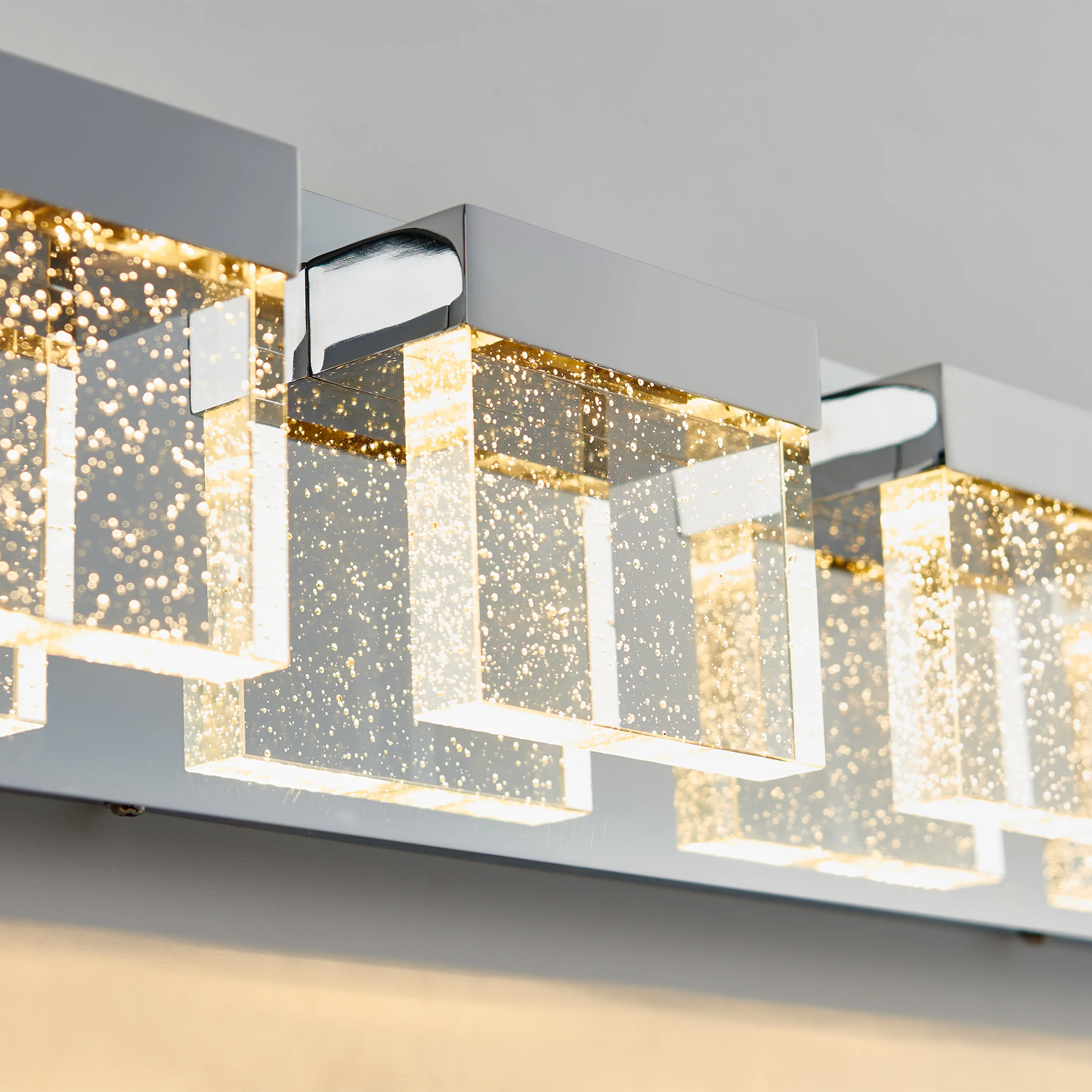 Bubble Cube 4-light LED bathroom vanity light - Image 5