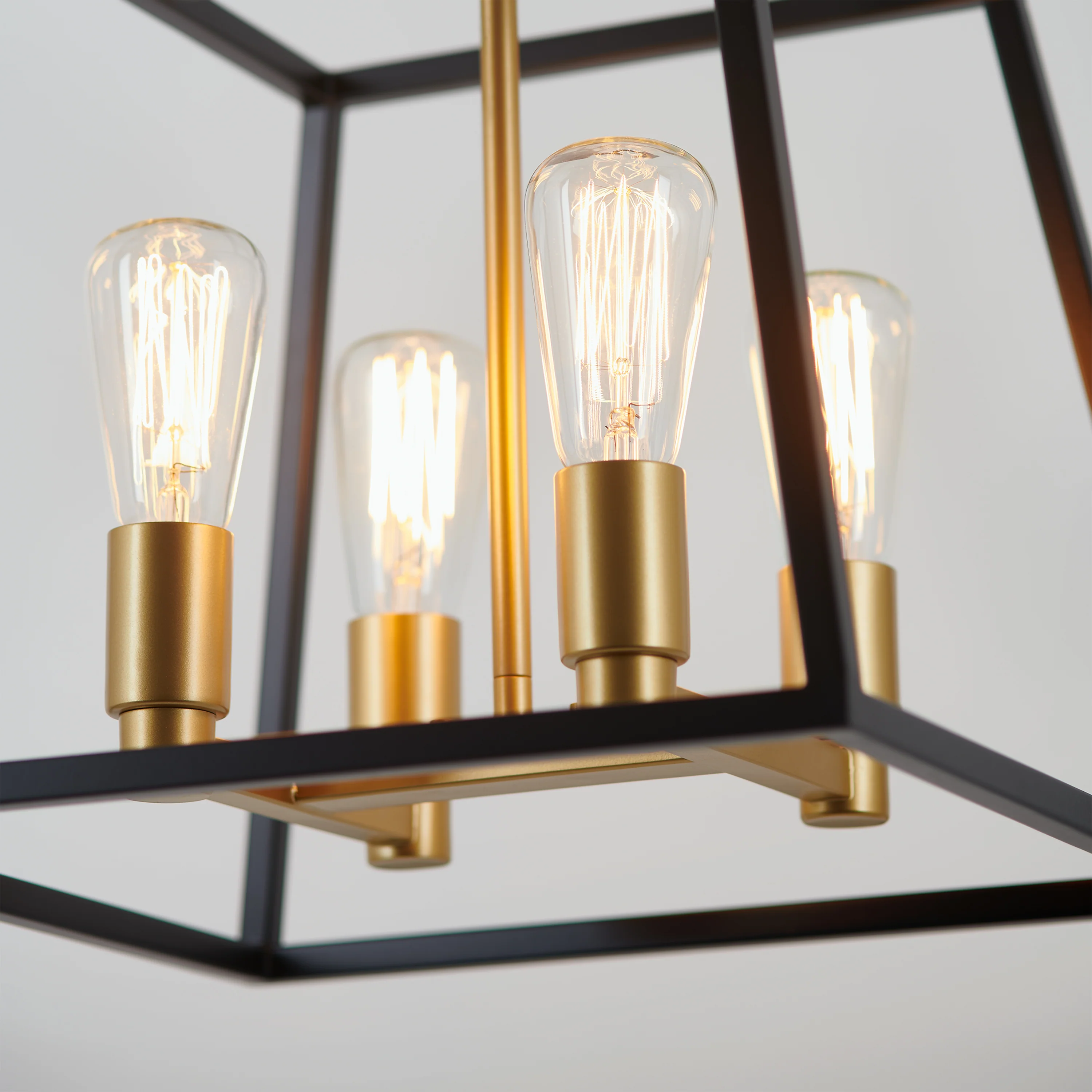 Carter Square 4-light LED chandelier - Image 3