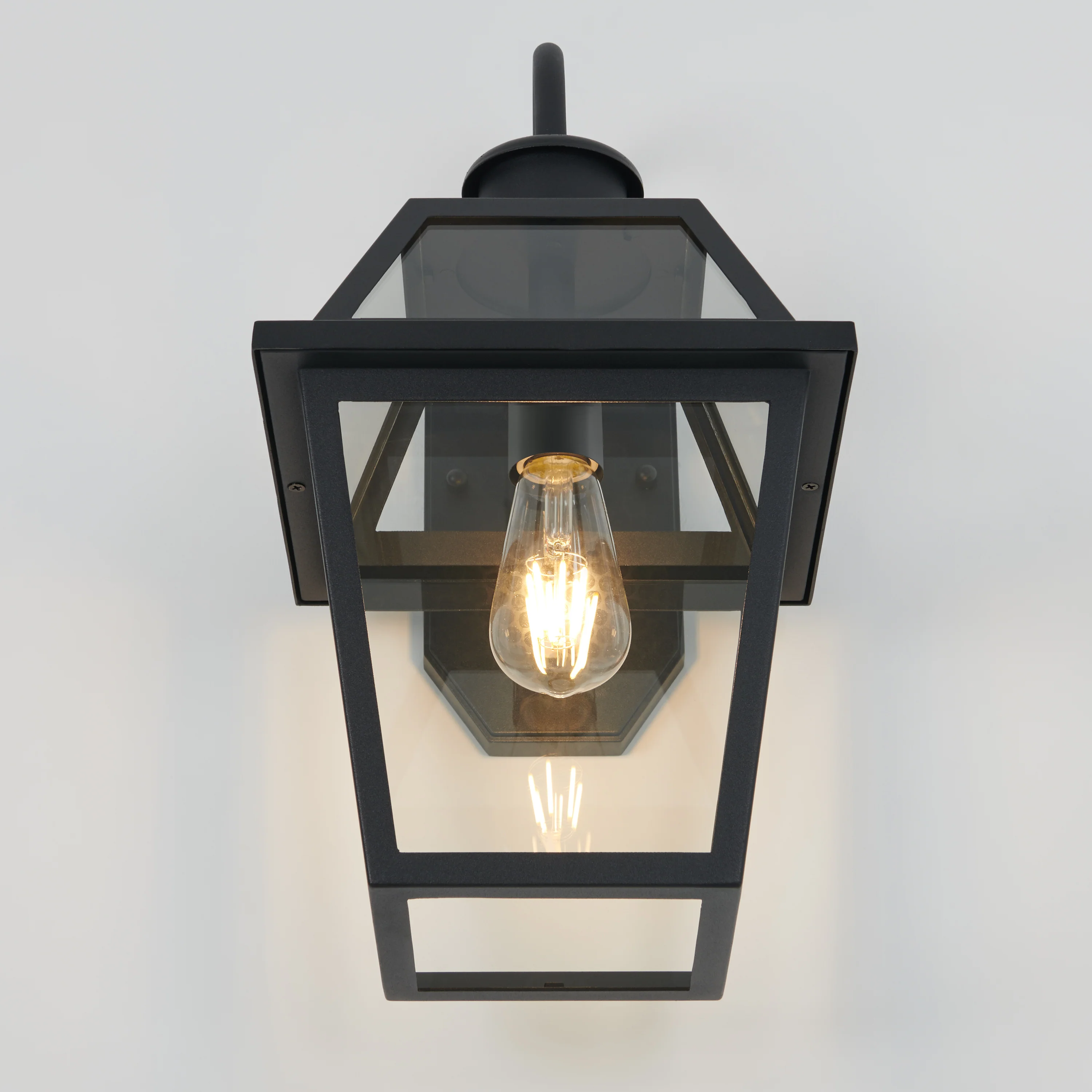 Colonial outdoor lantern wall light - Image 5
