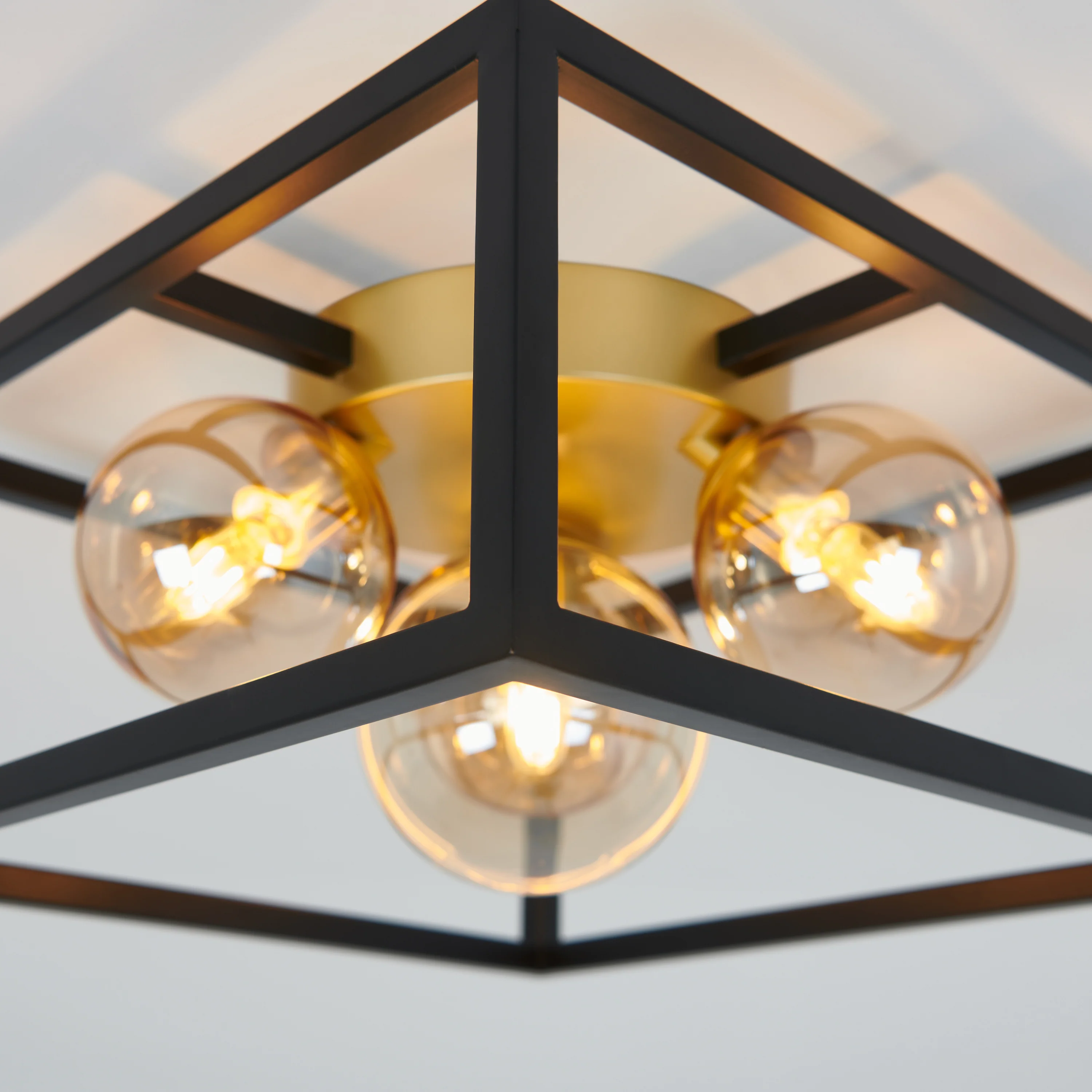 Griffintown LED flush mount light - Image 6