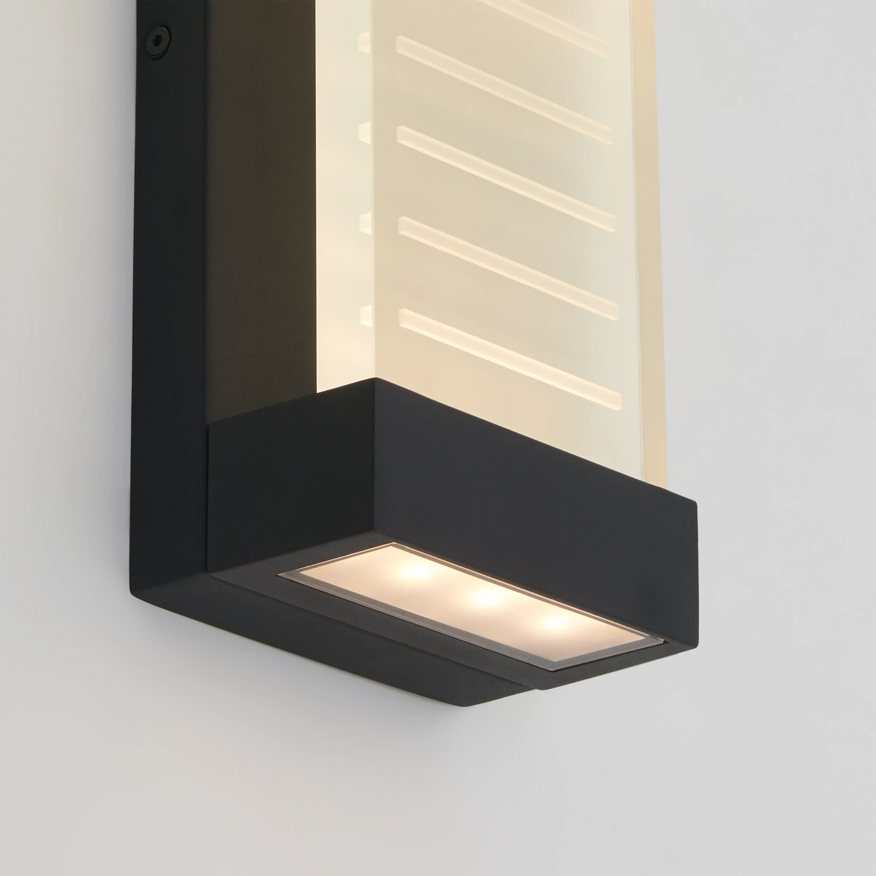 Percy LED indoor-outdoor wall light - Image 5