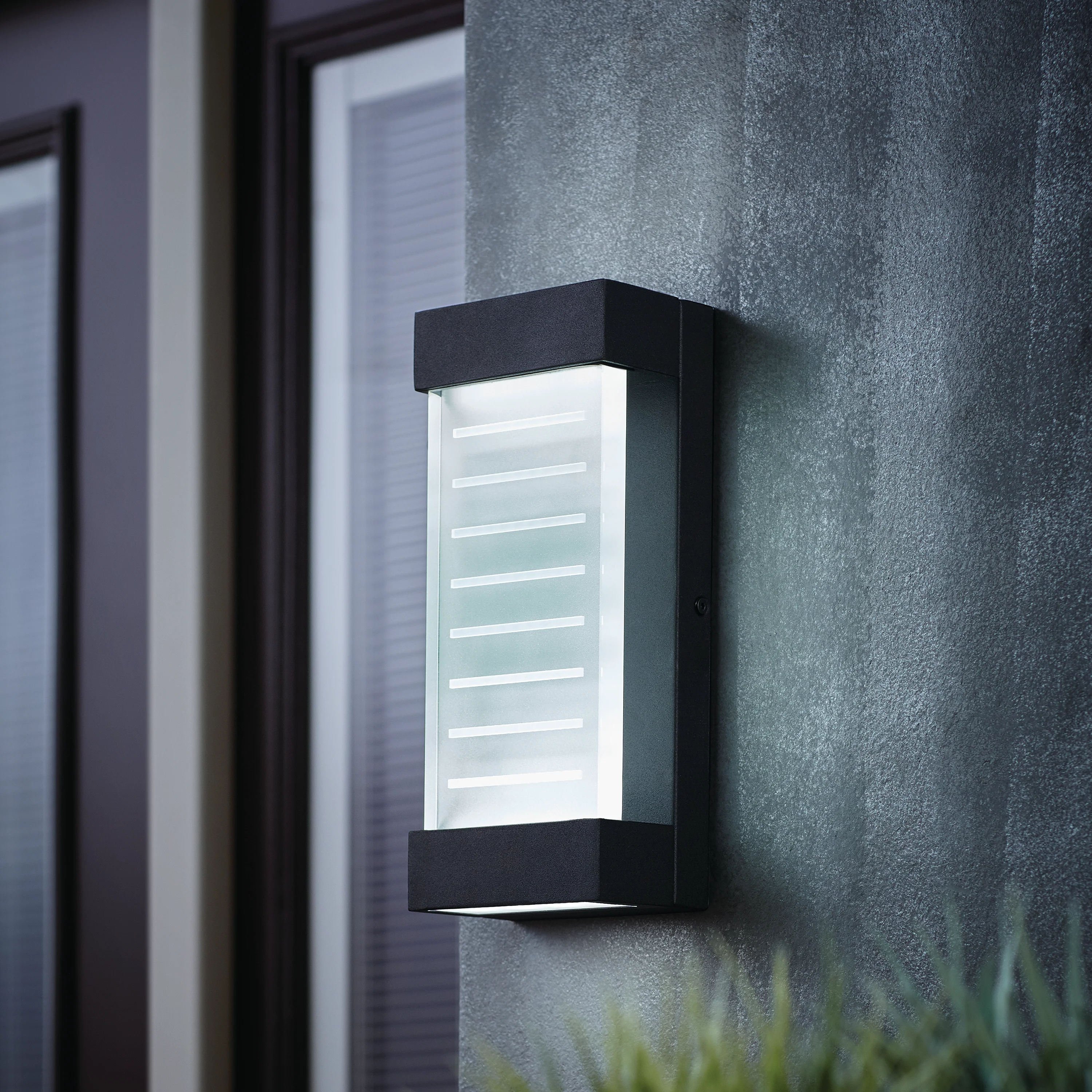 Percy LED indoor-outdoor wall light - Image 7
