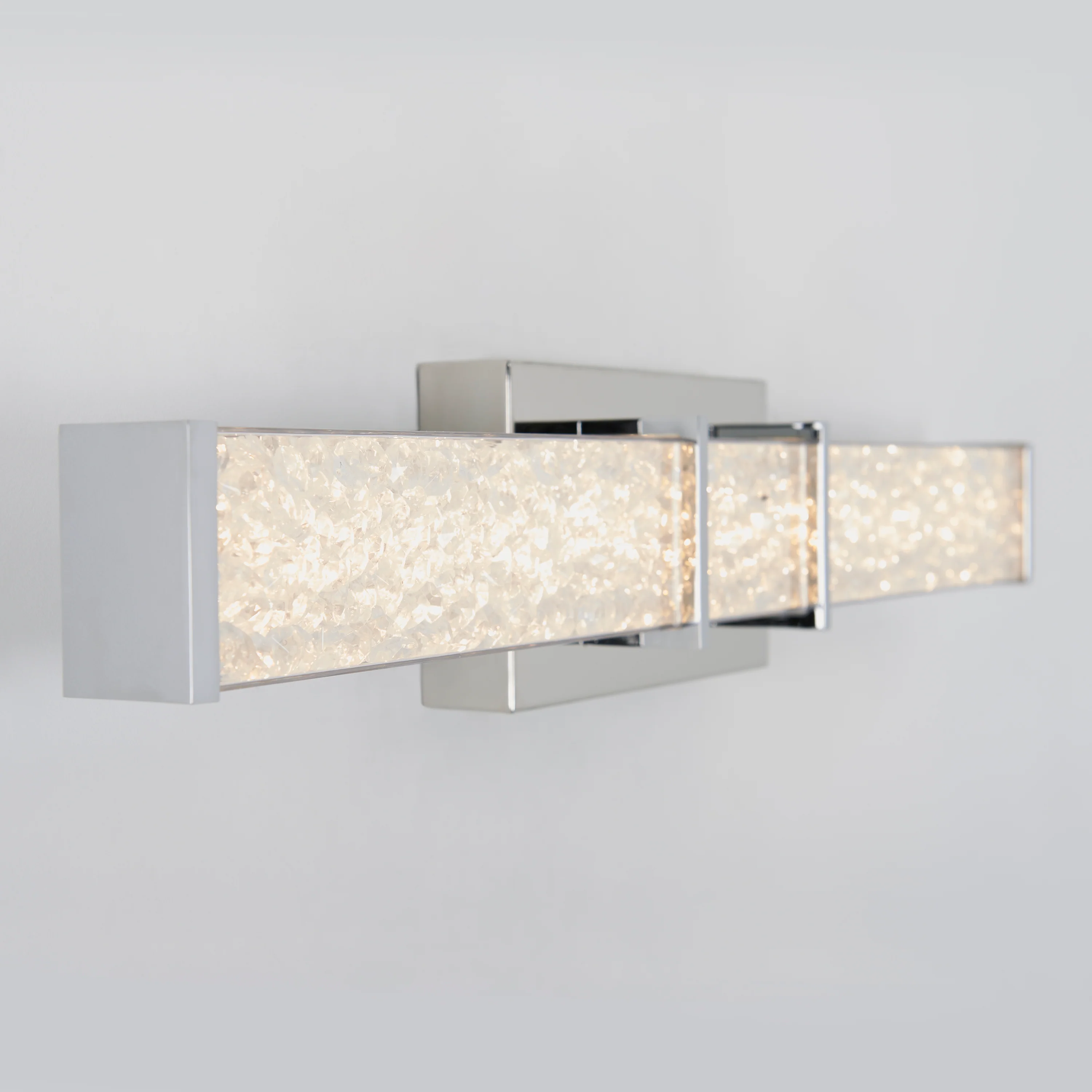 Royale modern LED bathroom vanity light - Image 5